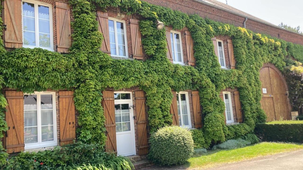 La Boheme Francastel Exterior foto